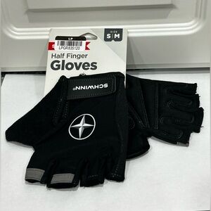 Schwinn Half-Finger Bike Gloves S/M Black Padded Cycling Fitness